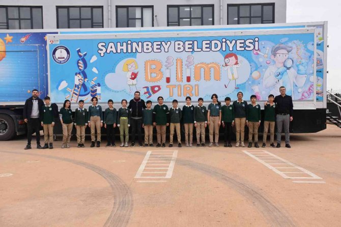Şahinbey ‘Bilim Tırı’ İle Bilimi Ve Teknolojiyi Okullara Taşıyor