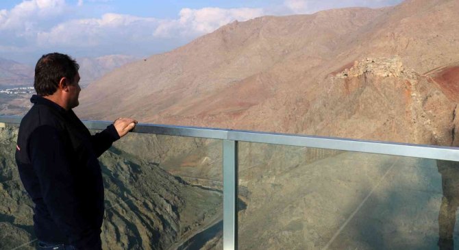 İ̇ç Anadolu’nun En Yükseği, Ziyaretçilerine Bin Yıllık Türk İzlerini Seyir İmkanı Sunuyor