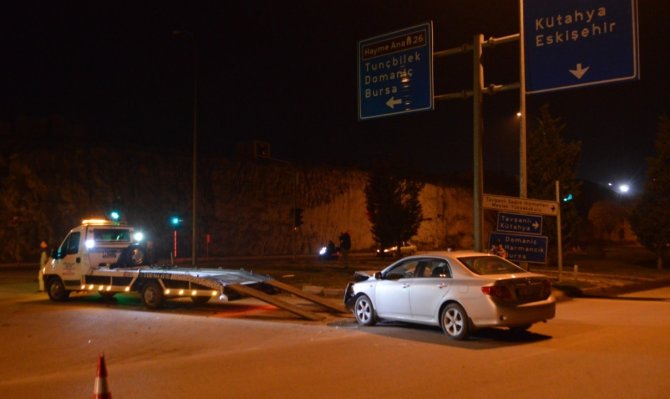 Tavşanlı’da Trafik Kazası: 3 Yaralı