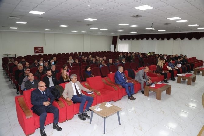 Tunceli’de Muhtarlar Toplantısı Düzenlendi