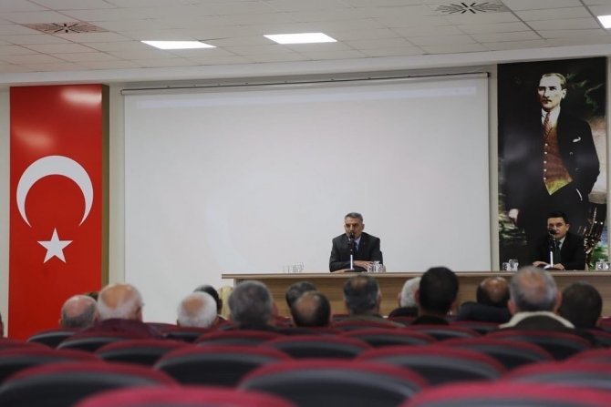 Tunceli’de Muhtarlar Toplantısı Düzenlendi