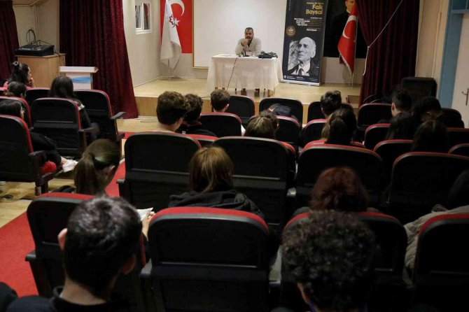 Ünlü Yazarın Oğlu Babasını Anlattı: "Sabah 09.00’dan Gece 00.00’a Kadar Kitap Yazardı"