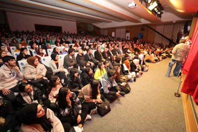 ‘Ziyafet Sofrası’ Van’da Büyük Beğeni Topladı