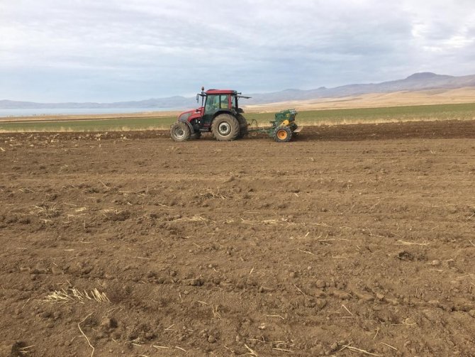 İ̇pekyolu Belediyesinden Çiftçilere Destek