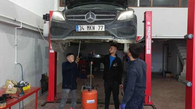 Oto Tamircilerinden Araç Sahiplerine Kışlık Bakım Uyarısı