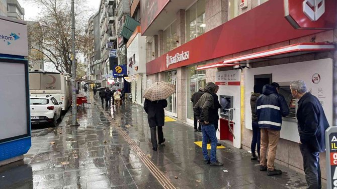 Yağmura Hazırlıksız Yakalandılar