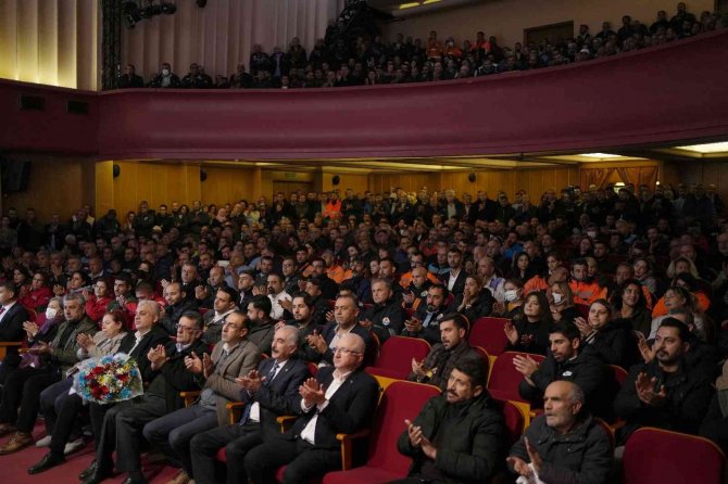 Adana Büyükşehir Belediyesi Çalışanlarına 24 Bin Lira Promosyon