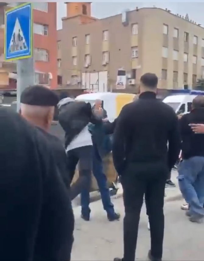 Adana’da Tacize Linç Girişimi