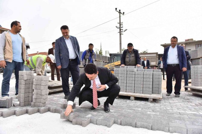Altıeylül Sokaklar İlmek İlmek İşleniyor
