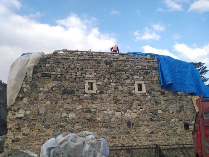 Alucra’daki Tarihi Kilisede Restore Çalışmaları Yeniden Başladı