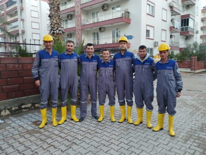Afyonkarahisar’dan Afet Bölgesine Destek İçin Gittiler
