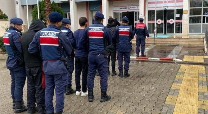 Motosiklet Hırsızlarına Jandarmadan Eş Zamanlı Operasyon