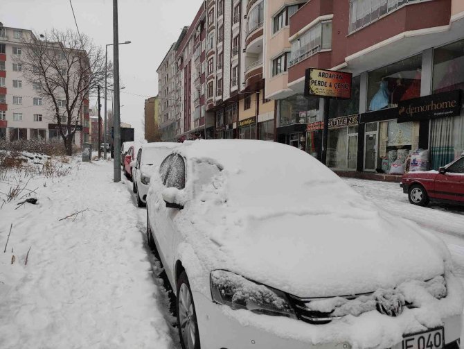 Ardahan Belediyesi’nden Karla Mücadele Seferberliği
