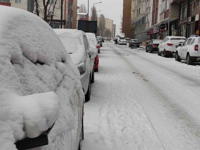 Ardahan Belediyesi’nden Karla Mücadele Seferberliği