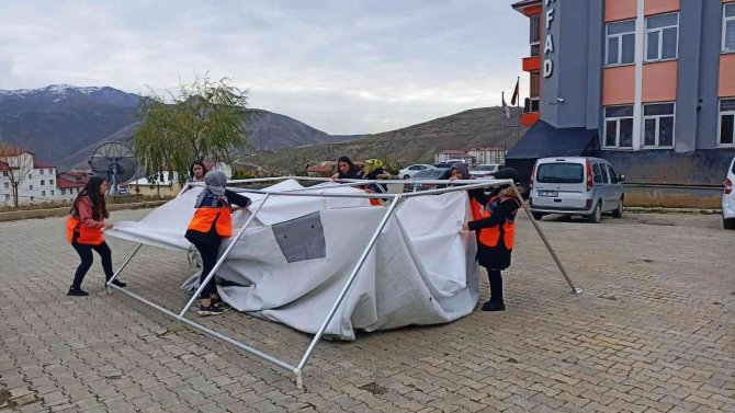 Bitlis’te “Destek Afad Gönüllüsü” Eğitimleri Sürüyor