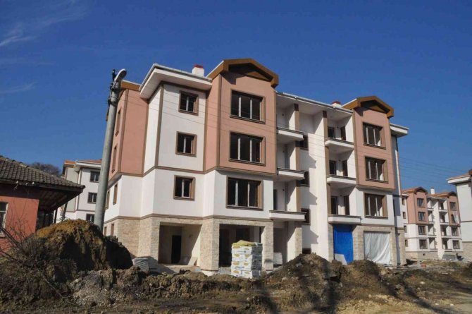 Taşkesti Beldesinde Yapılan Toki̇’lerde Sona Gelindi