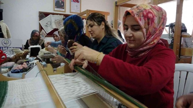 Vanlı Kadınlar Kurdukları Kooperatifle Geleceklerini İnşa Ediyor