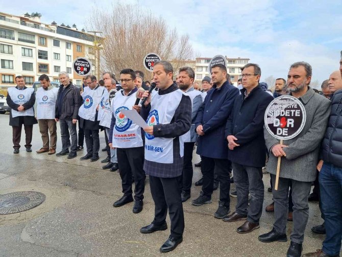 Başkan Fatih Köse: "Ebubekir Kuyubaşı Öğretmenimize Yönelik Saldırıyı Kınıyoruz"
