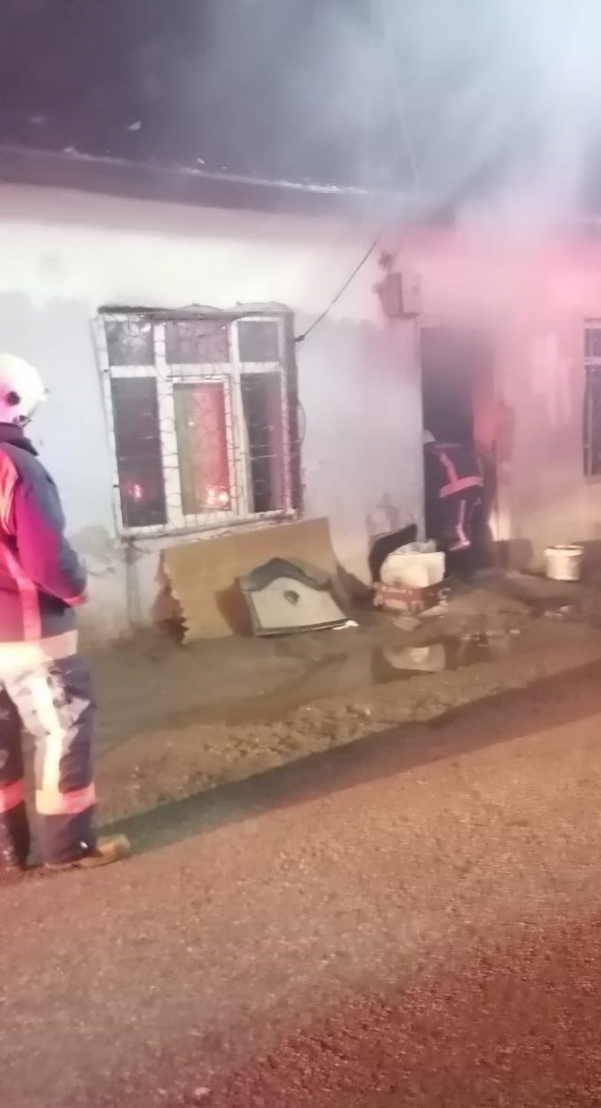Elazığ’da Ev Yangını