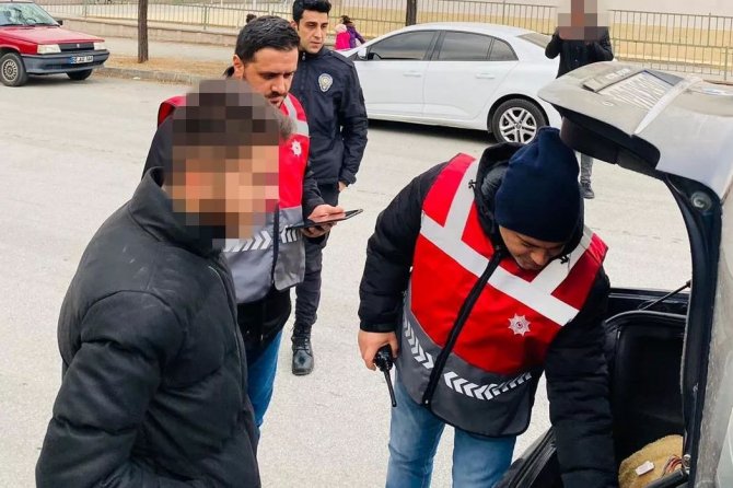 Polis Ekipleri Tarafından Okul Çevrelerinde Denetimler Sürüyor