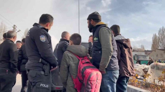Vatandaştan Polise ’Geç Geldin’ Tepkisi: "15 Kişi 1 Kişiyi Dövdü, Şimdiye Kadar Neredeydiniz"
