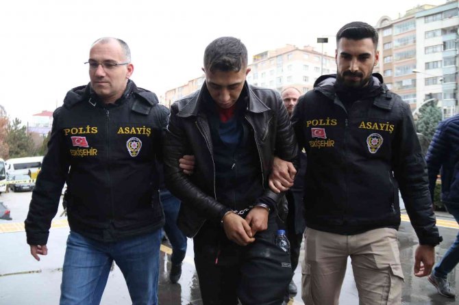 Güvercin Çalmak İçin Girdiği Evin Sahibi Öldürmüştü, Tutuklandı