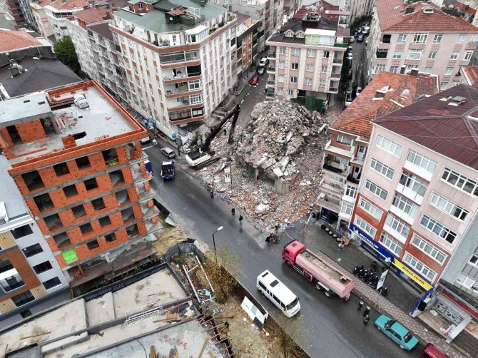 Güngören’de Belediyeye ’Kontrolsüz Yıkım’ Tepkisi