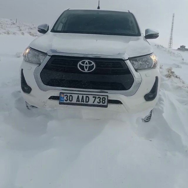 Vedaş Ekipleri Onarım İçin Gittikleri Bölgede Tipiye Yakalandı