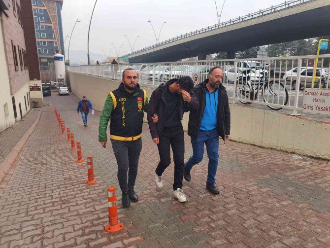 Kamyonetleri Çalıp Parçalayan Zanlı 800 Saatlik Güvenlik Kamerası İncelenerek Yakalandı