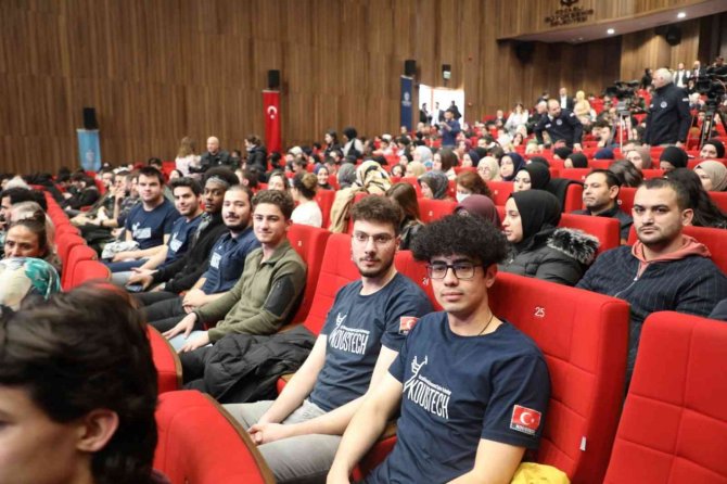 Başkan Büyükakın: “Kocaeli’nin Geleceğinde Gençler Söz Sahibi Olacak”