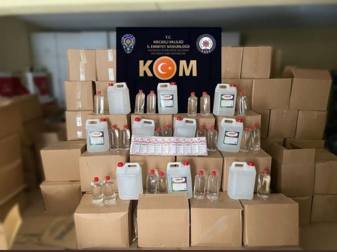Yılbaşı Öncesi "Zi̇nci̇r-2" Operasyonunda Litrelerce Alkol Ele Geçirildi