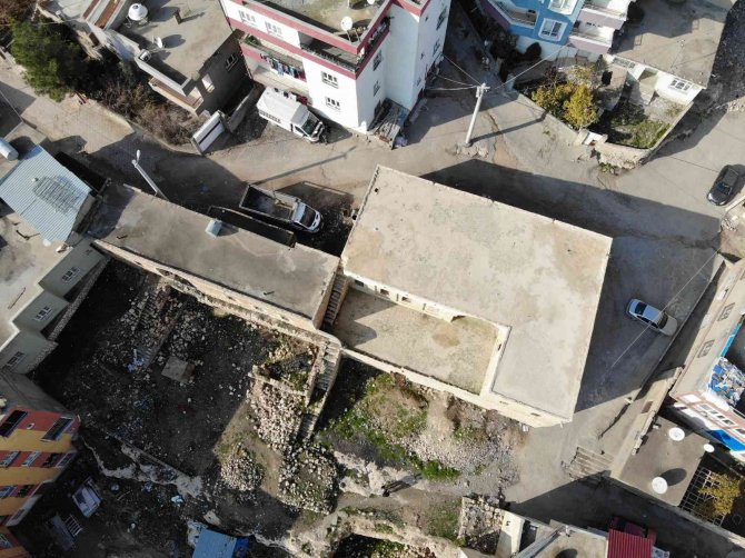 500 Yılık Konak Beton Binalar Arasında Kayboluyor