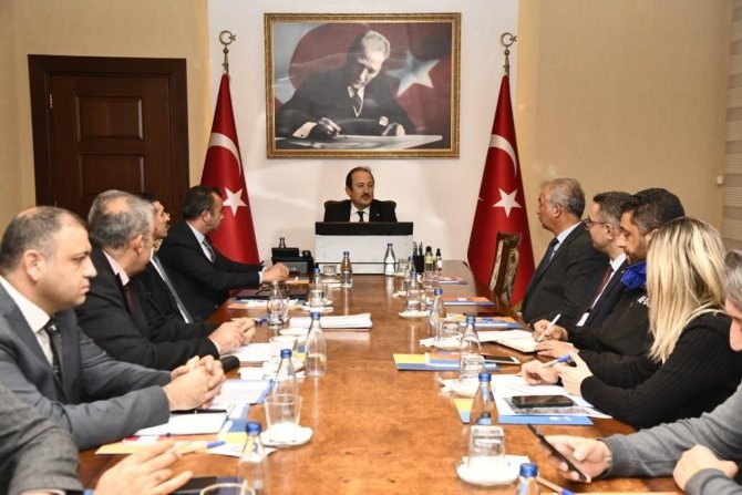 Vali Pehlivan’dan ’Teyakkuzda Olun’ Talimatı