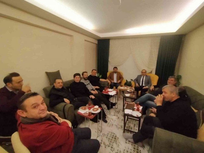 Mhp; "Komşum Nasılsın" Diye Sordu Ev Ziyaretlerini Sıklaştırdı