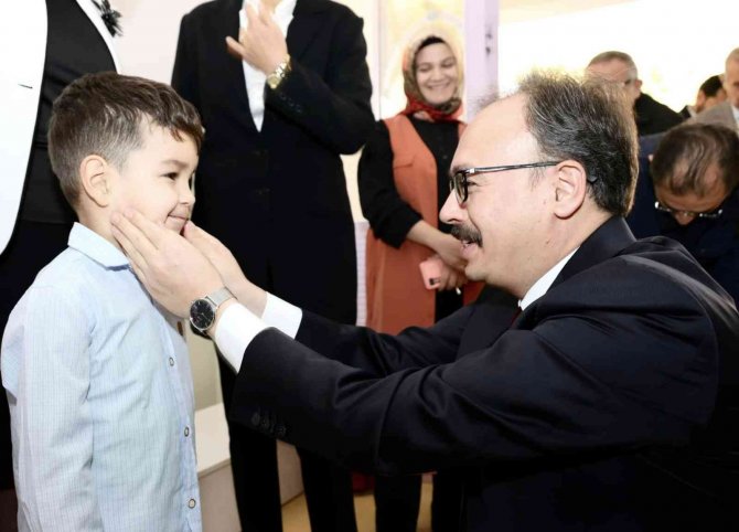 Miniklerin Yerli Malı Haftasını Kutladı