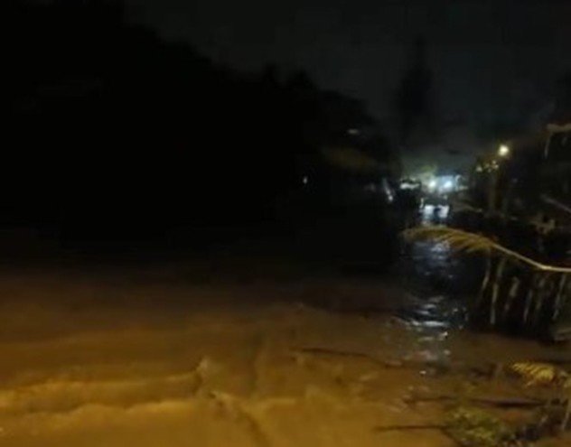 Fethiye’de Sağanak Yağmur Etkili Oldu