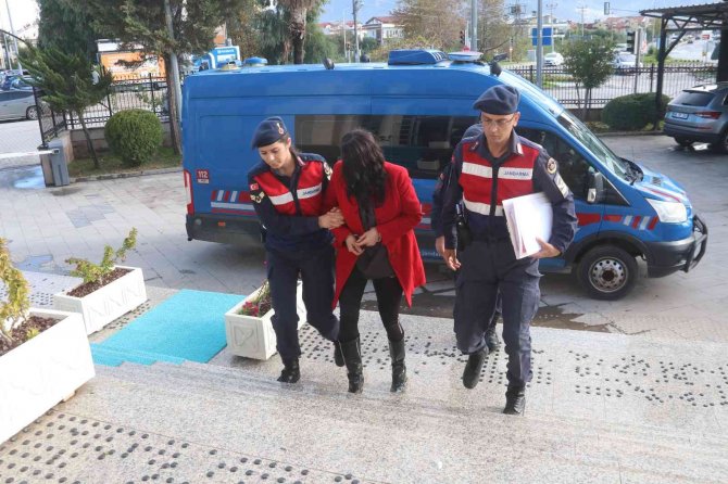 Seydikemer’de Erkek Arkadaşını Av Tüfeğiyle Öldüren Kadın Tutuklandı
