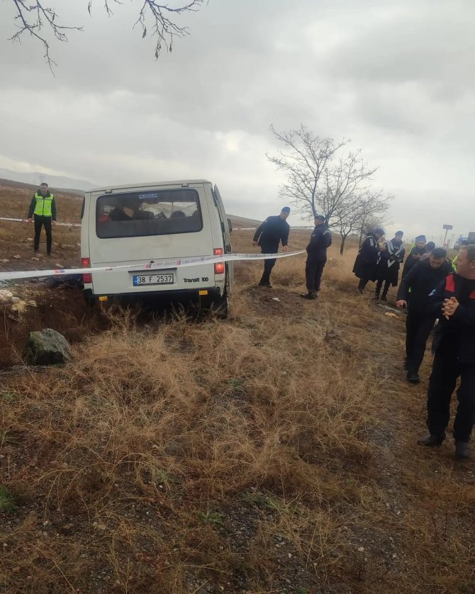 Midibüs Takla Attı: 1 Ölü 1 Yaralı