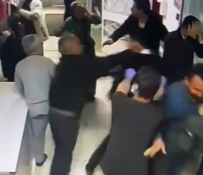 Sağlıkçılar, Saldırısına Uğradıkları Şahsın Hayatını Kurtarma Anlarını Anlattı