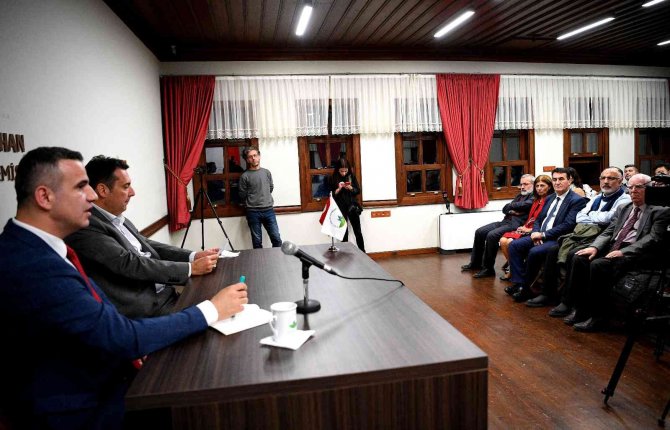 Prof. Dr. Pirinççi: “Dünyada Sistem Ve Lider Eksikliği Yaşanıyor”