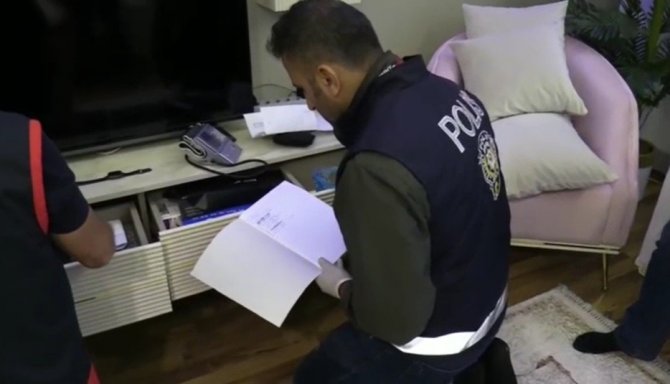 Sahte Tapu Dolandırıcılarına İ̇zmir Merkezli Operasyon: 39 Tutuklama