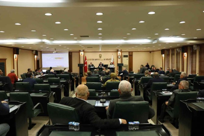 Zincir Marketlere, Yerel Marketlerin 40 Katı Ruhsat Ücreti