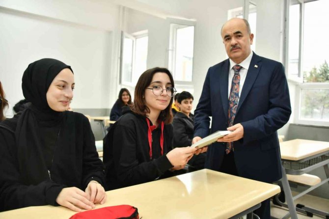 Vali Dağlı: “Kudüs’ün Barış Ve Huzura Kavuşması İçin Gündemde Tutulması Gerekir”