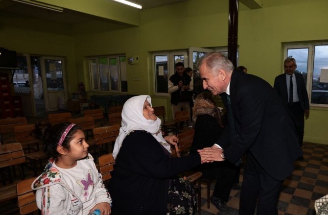 Sarayköylülerin Çözülemeyen Sorunlarına Büyükşehir Kulak Verdi