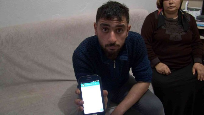 Telefona Gelen Mesajı Açtı, Hayatı Karardı