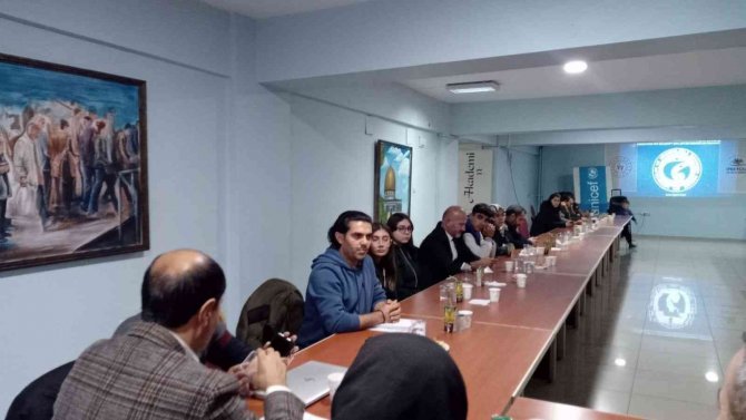 Van’da ‘Çocuk Hakları’ Konulu Panel Yapıldı
