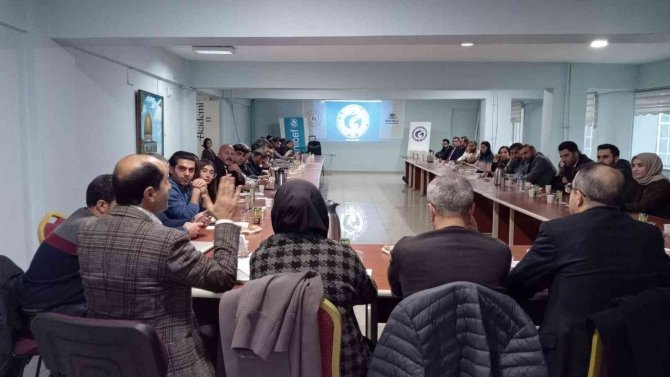 Van’da ‘Çocuk Hakları’ Konulu Panel Yapıldı