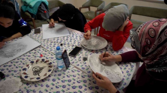 Siirt Belediyesi Bünyesinde Kültür Ve Sanat Kursları Devam Ediyor