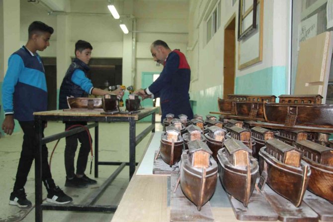 Şırnaklı Öğrencilerden 9 Ayda 7.5 Milyon Liralık Ciro