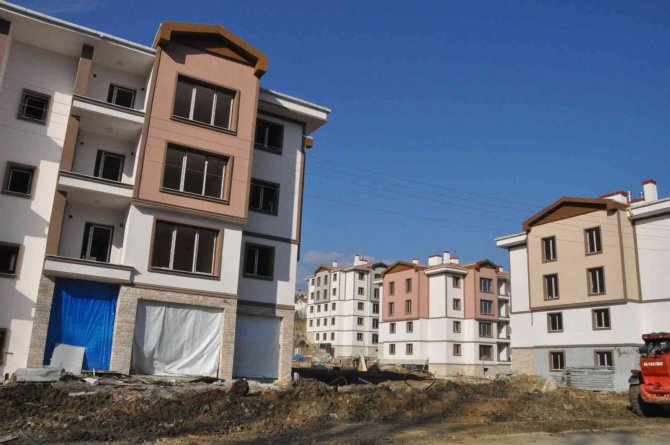 Taşkesti Beldesinde Yapılan Toki̇’lerde Sona Gelindi